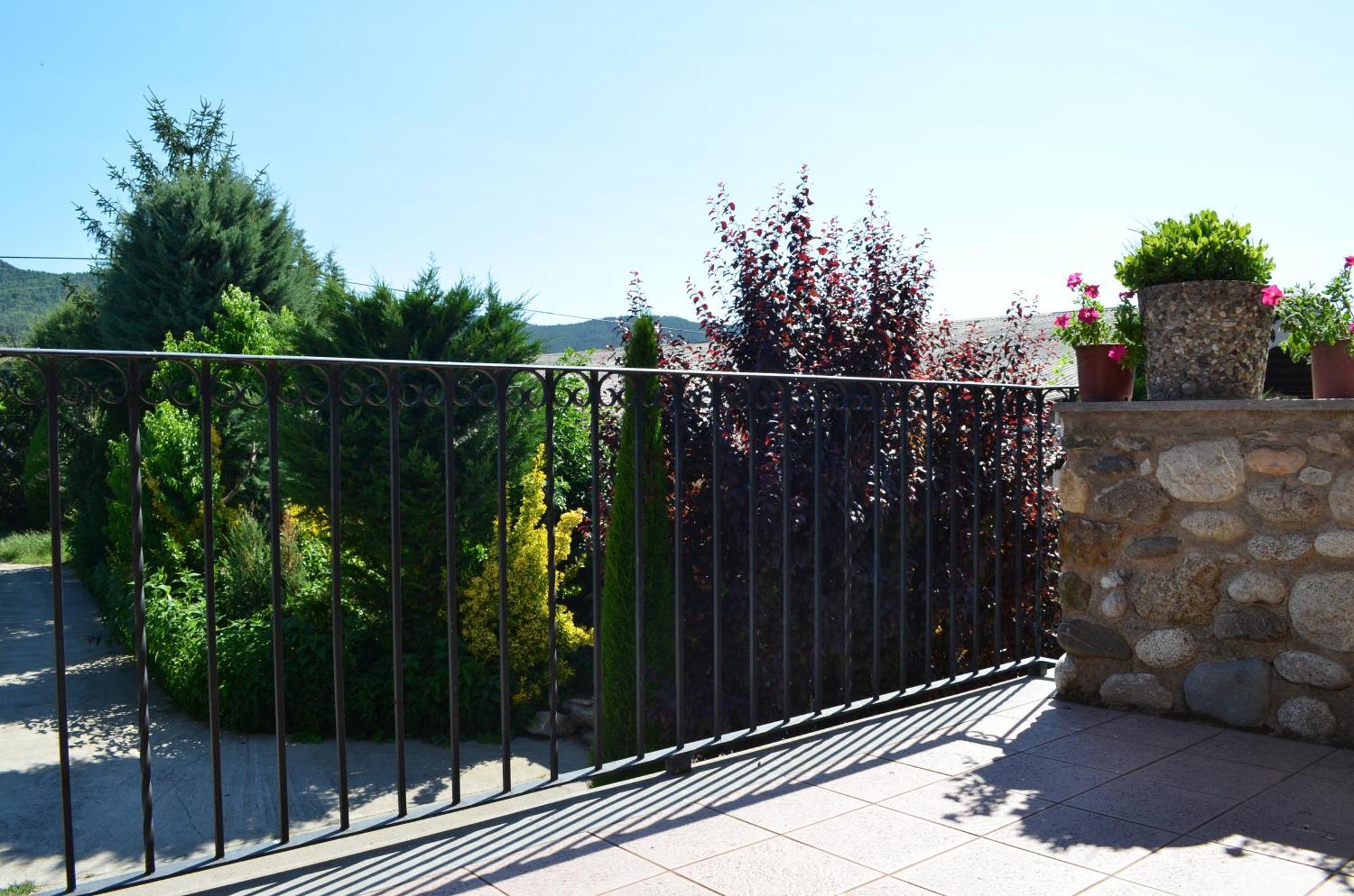 Casa Rural La Vall Del Cadi La Seu d'Urgell Exterior foto