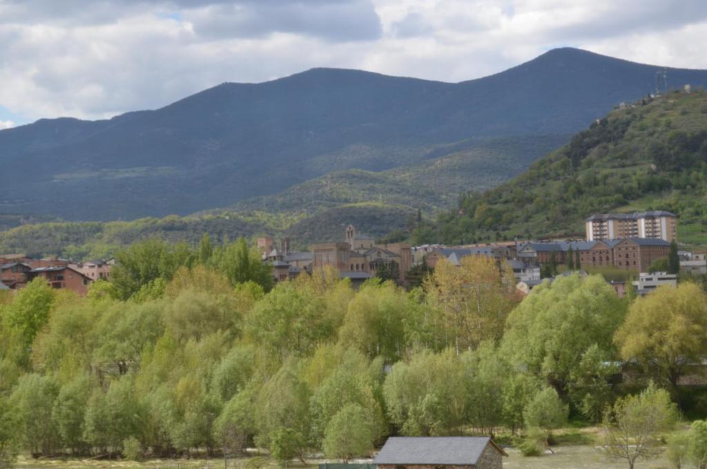 Casa Rural La Vall Del Cadi La Seu d'Urgell Habitación foto